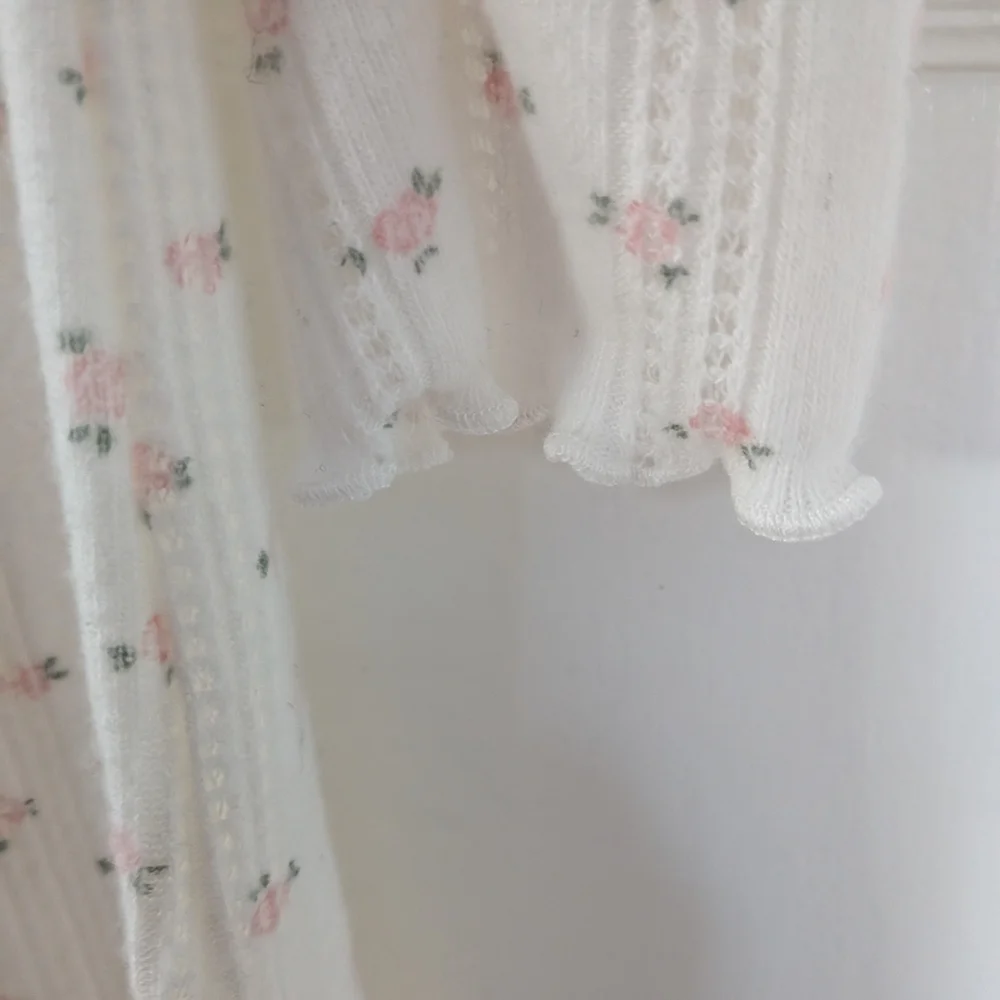 Pink Rose Floral Two-Piece Set with Scrunchie NWT - Picture 8 of 11